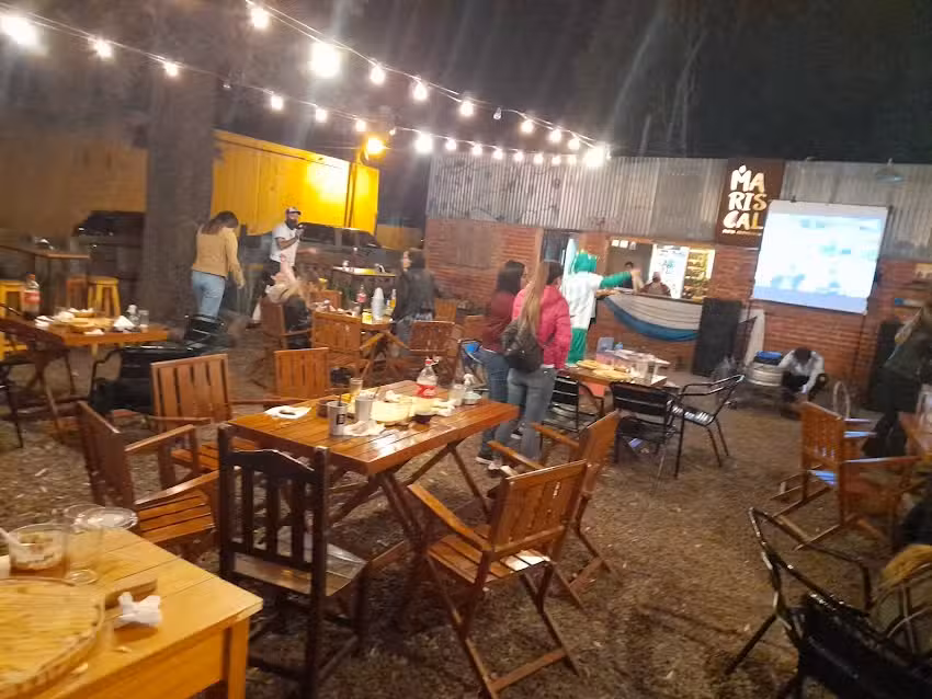 Mariscal Patio Cervecero