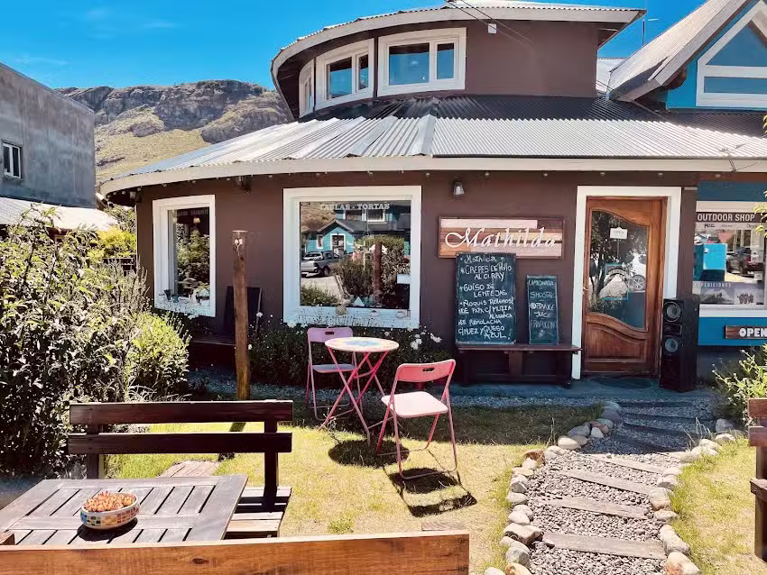 Mathilda. Resto bar. Casa de t&eacute;