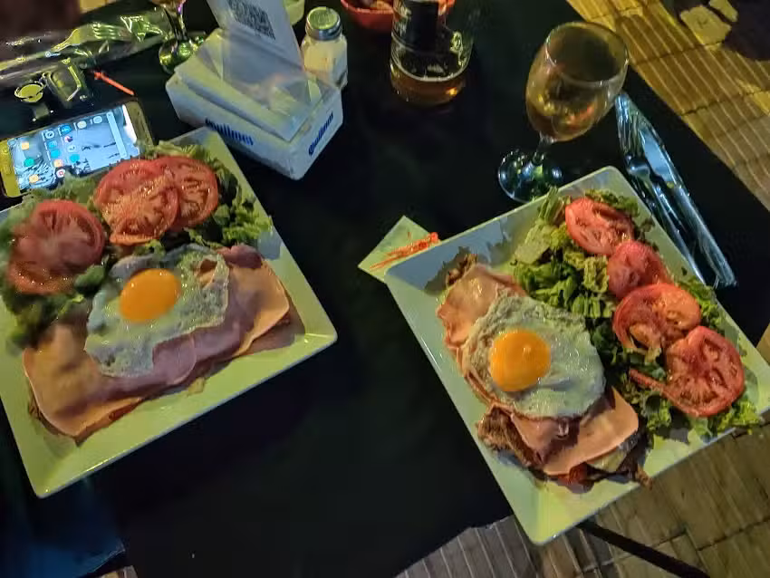 MA&Uacute;I Resto &ndash; Bar