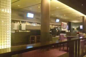 Maximilian Lobby Bar & Restaurant &ndash; Libertador Hotel