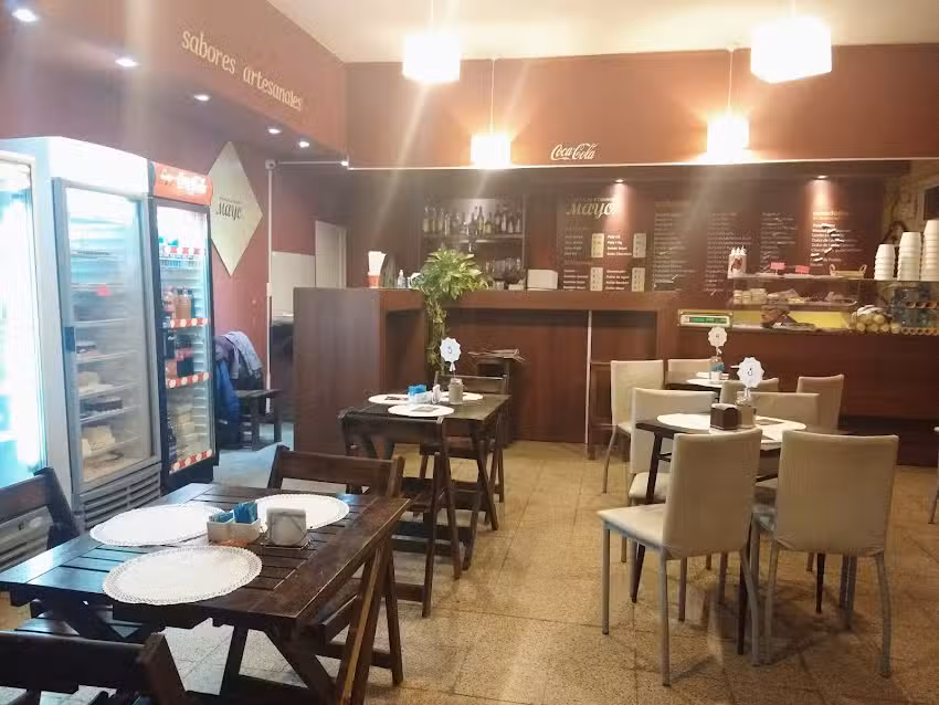 Mayo Heladeria & Cafeteria