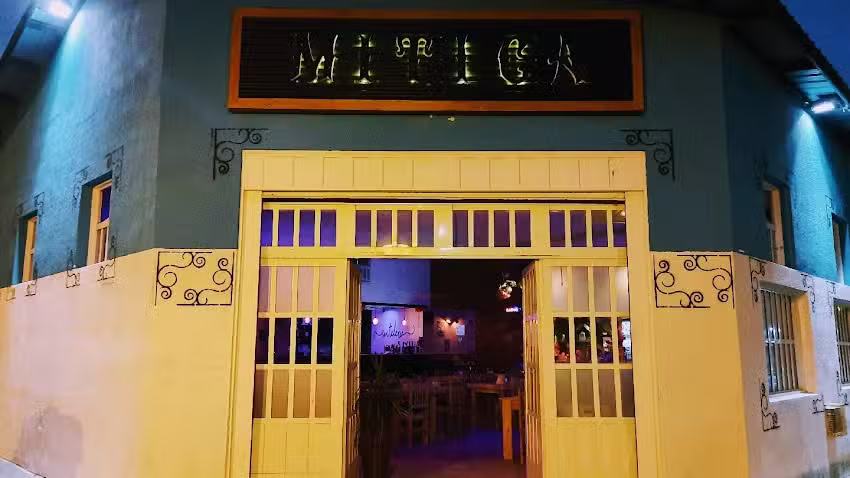 M&iacute;tica Bar