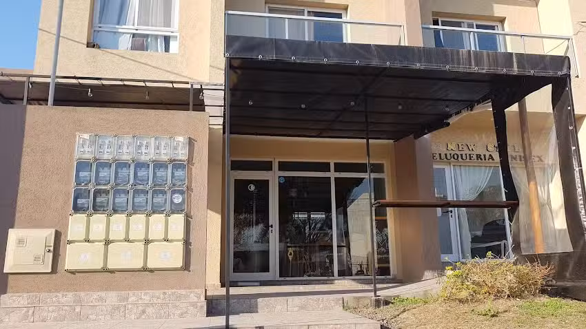 Mojo&rsquo;s Caf&eacute; Bar