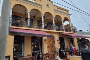 Morgana Caf&eacute; Bar