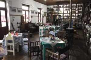Museo y Bar: La Legal