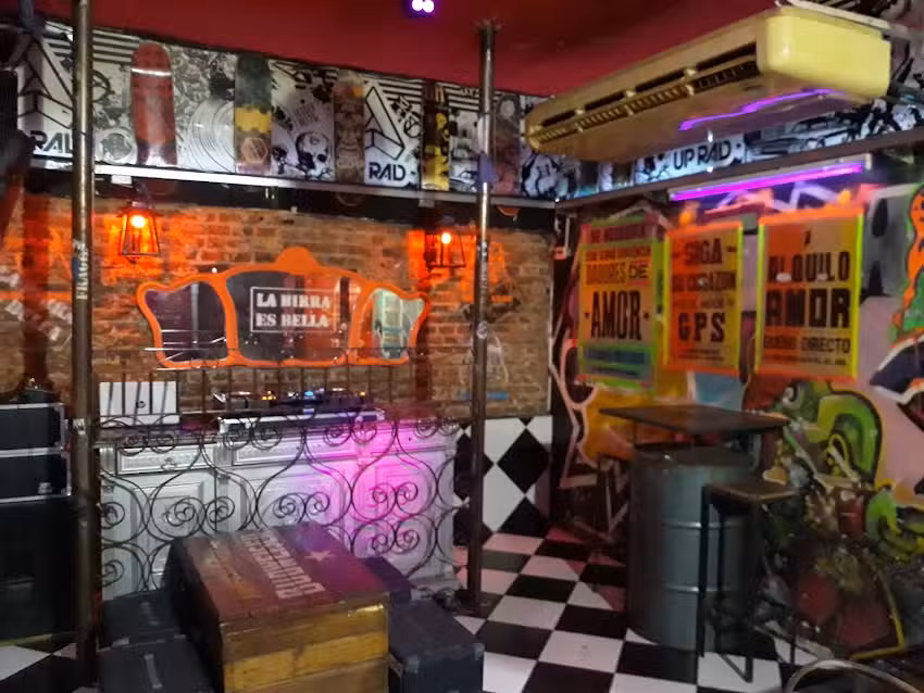 Orange Bar San Mart&iacute;n