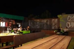 Oye Chico Patio Cervecero/Kiosko