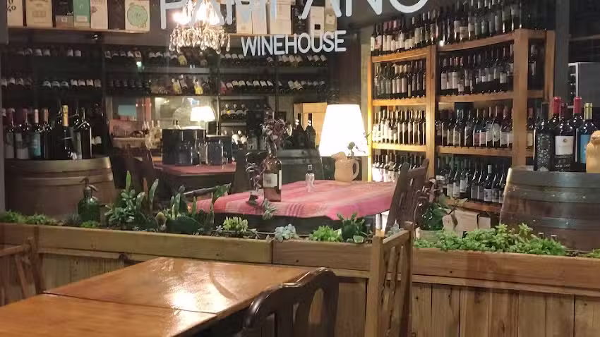 P&aacute;mpano Wine House