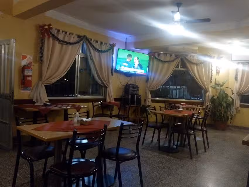 Papi Rico Resto Bar