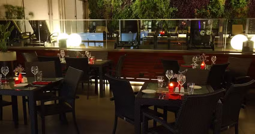 Patio 378 Restaurante & Bar