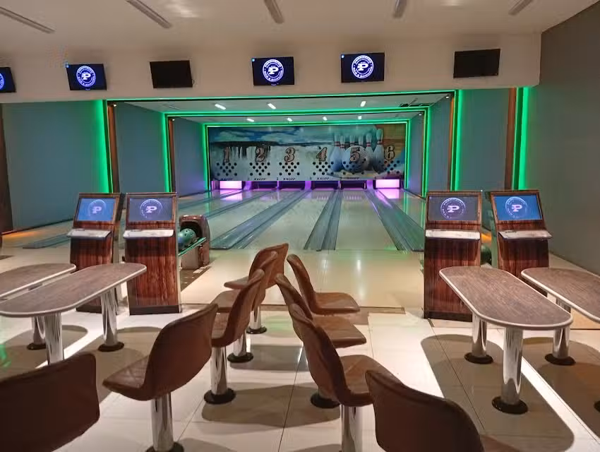 Peregrino bar y bowling