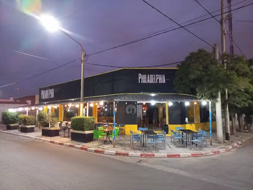 PHILADELPHIA Drinks & Food