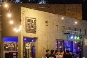 Pizzería Un tal René – Cruz de Piedra