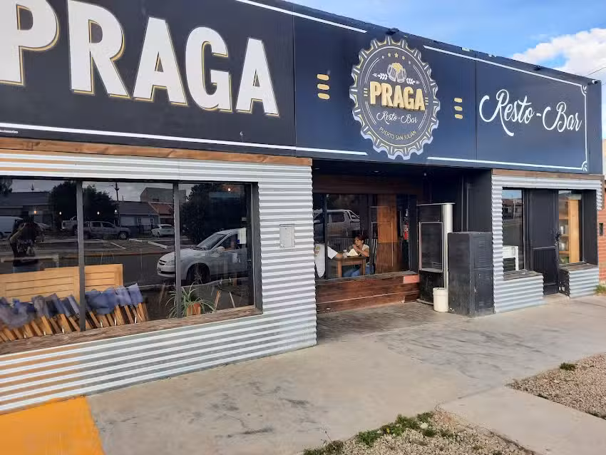 PRAGA Resto Bar