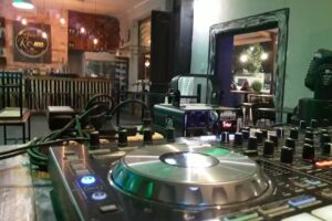 Punto Ro-Ma ,Bar Y Cervecer&iacute;a