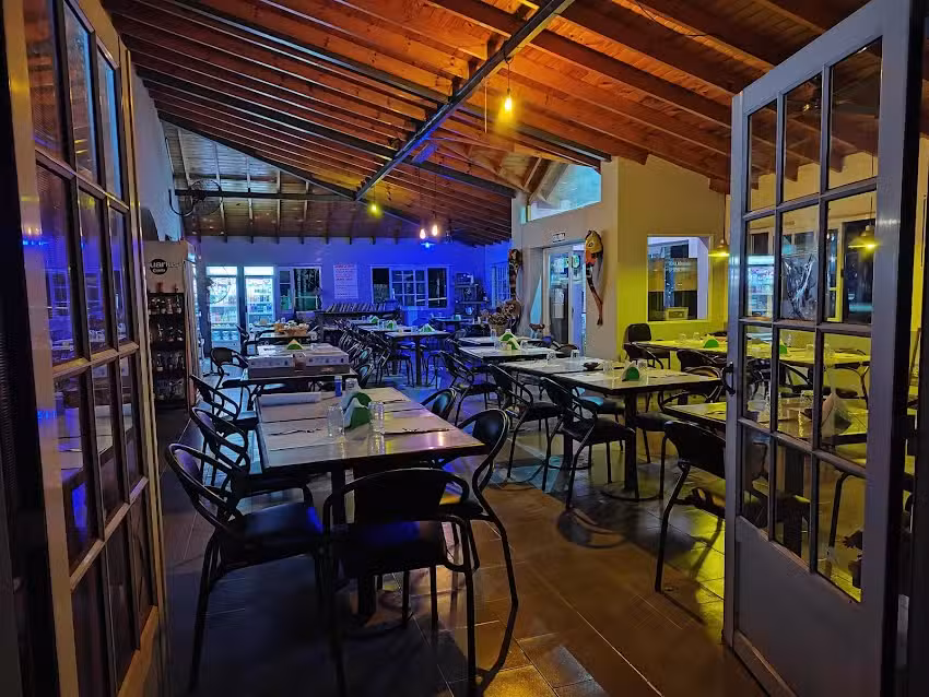 Resto Bar De La Bah&iacute;a &ndash; Bah&iacute;a De Los Lobos