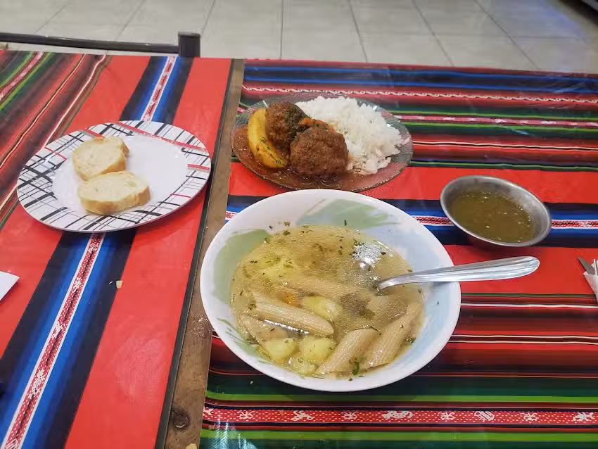 Resto bar &ldquo;IMA SUMAJ&rdquo; Emporium Night Club Capital