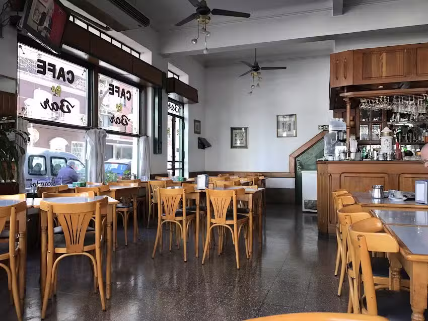 R&iacute;o Caf&eacute; Bar