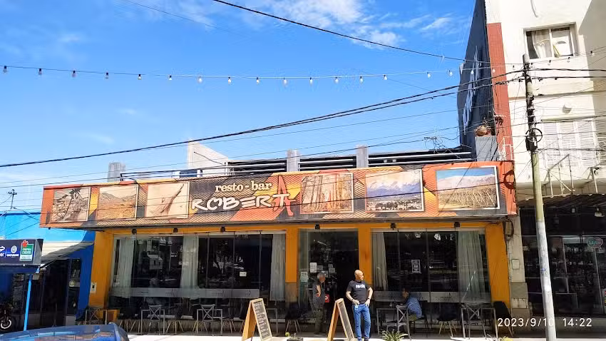 Robert A &ndash; Resto Bar