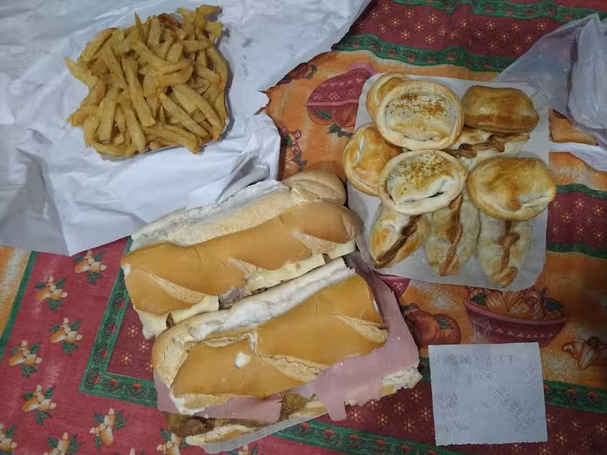 Rotiser&iacute;a Mari