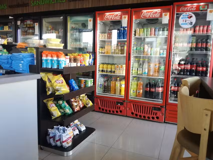 S-Shop caf&eacute;-bar