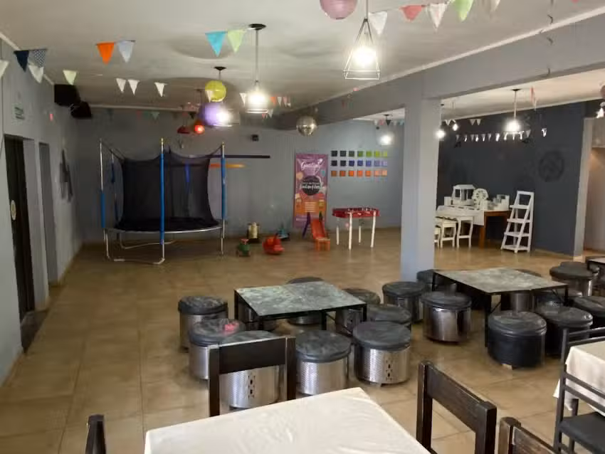 Sal&oacute;n de eventos gustina