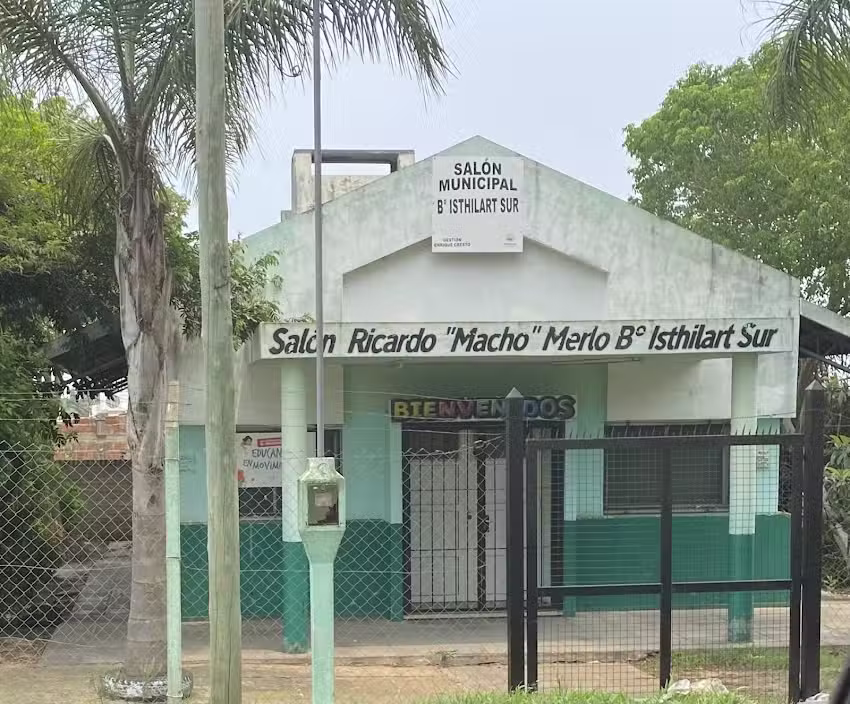Sal&oacute;n Municipal Ricardo &ldquo;Macho&rdquo; Merlo Barrio Isthilart Sur