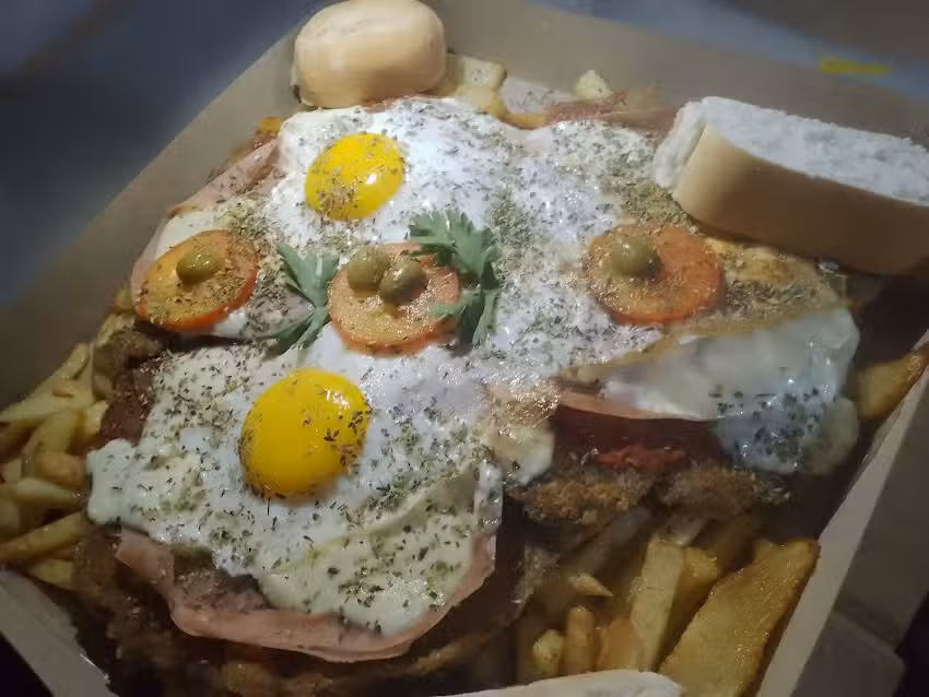 Sandwicheria y Cervecer&iacute;a Artesanal OCNAUG