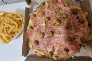 SPIEDO Y S&Aacute;NDWICHERIA JUNIOR