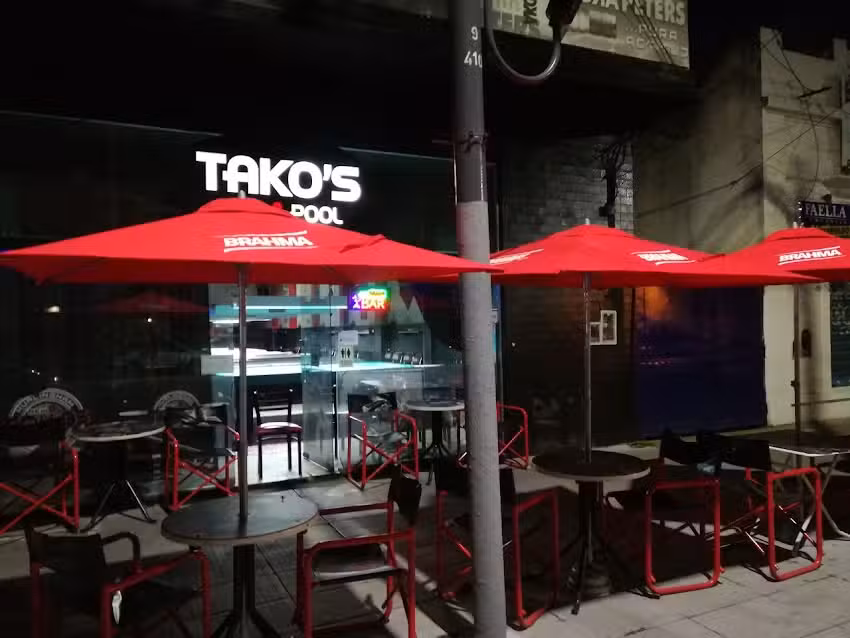 Takos Bar Pool