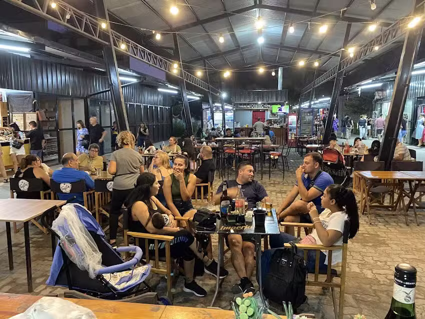 Tayta Bar Caf&eacute;