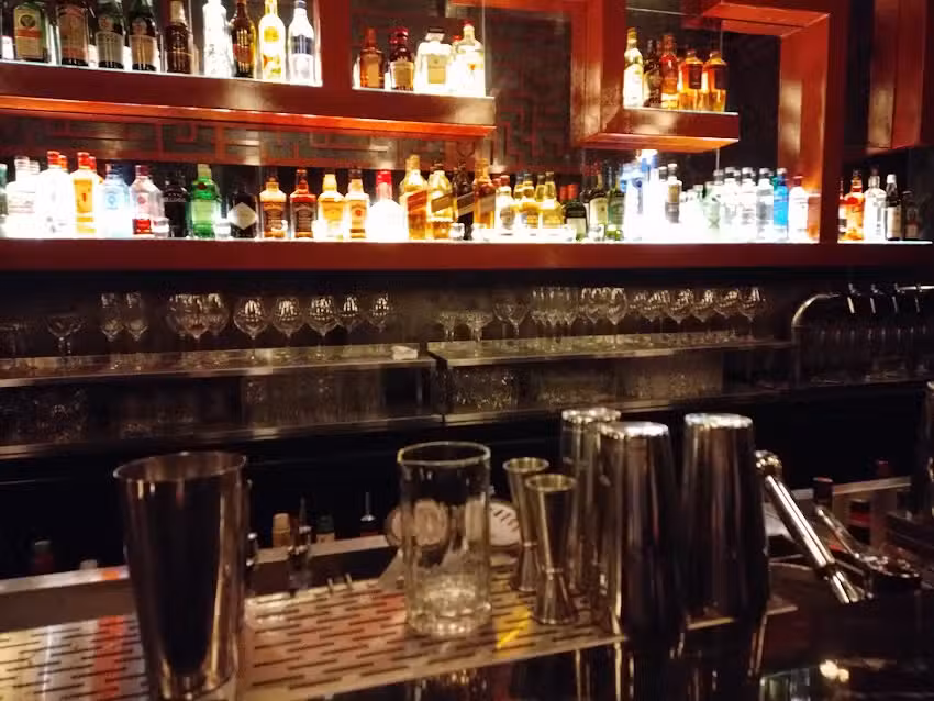 TESEO &ndash; Restaurante Bar