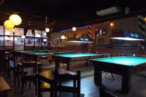 The Cue&rsquo;s BAR POOL