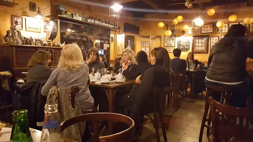 The Owl Beer House El B&uacute;ho Cervecer&iacute;a