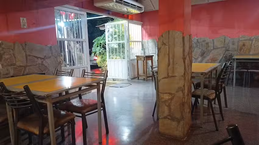 Tijuana Rest&oacute; Bar