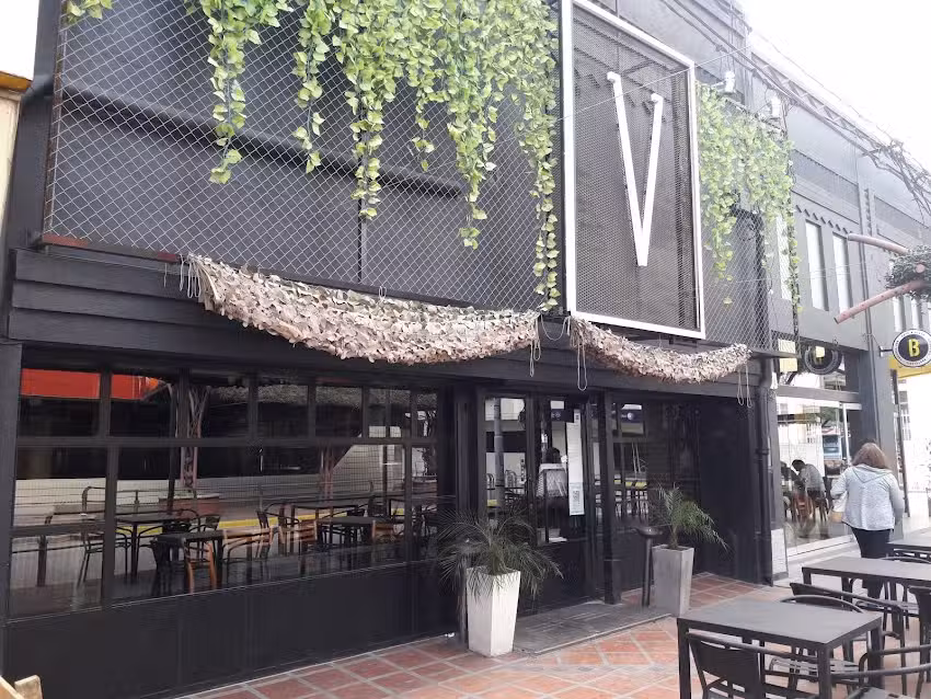 Variet&eacute; Resto Bar