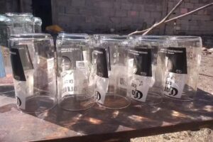 Venta De Vasos De Botellas