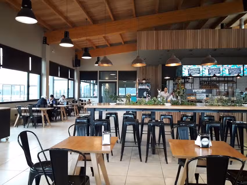 Y&aacute;mana Bar & Pat&iacute;n