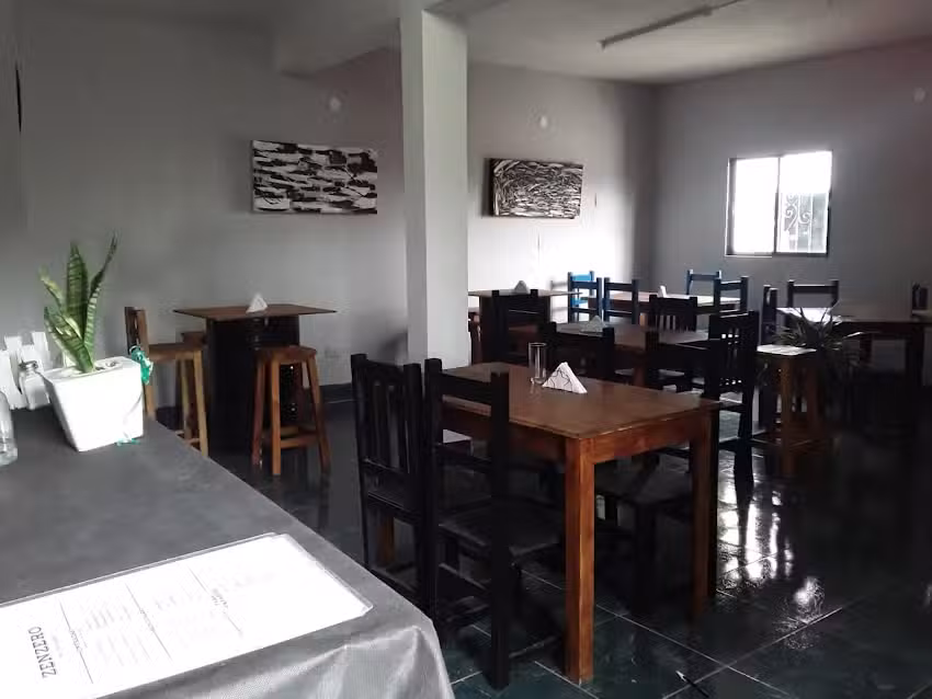 Zenzero bar y restaurante